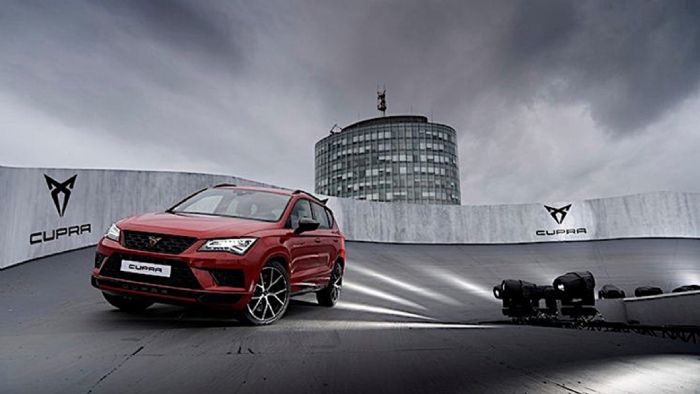 Το CUPRA Ateca σε ταράτσα στο Παρίσι (+vid)