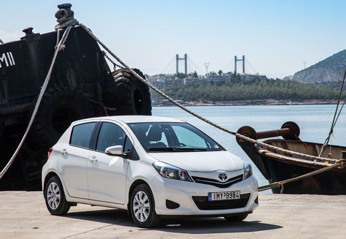 Η γκάμα των κινητήρων του Toyota Yaris περιλαμβάνει όχι μόνο diesel και βενζινοκίνητες εκδόσεις, αλλά πλέον και μία υβριδική.