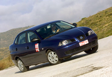 Μεταχειρισμένο Seat Cordoba 1,4 75ps του 2004 Προσιτή οικογενειακή επιλογή