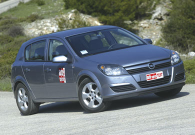 Μεταχειρισμένο Opel Astra 1,4 5d του 2004 Στιβαρότητα και ασφάλεια